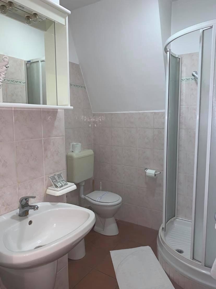 Hotel Zodiaco Szekszárd Quarto foto