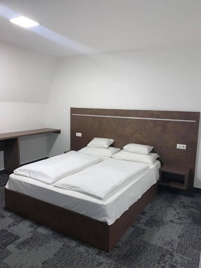Hotel Zodiaco Szekszárd Quarto foto